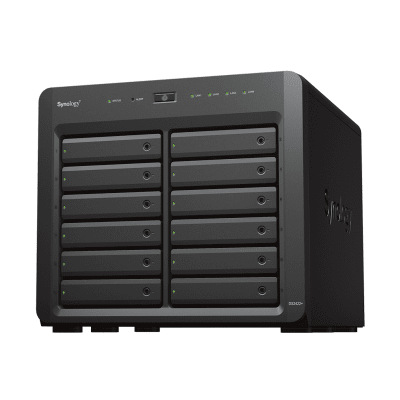 ds2422 NAS Synology DiskStation DS2422+ | 12 Bahías | Expandible a 24 Bahías | Procesador AMD Ryzen Quad-Core | Hasta 32 GB DDR4 ECC | Caché NVMe SSD | Redes 10/25GbE | Compatible con Virtualización y Vigilancia.