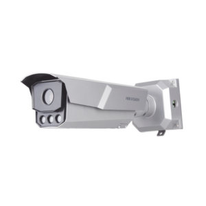 Bala IP 4 Megapixel / ANPR / Reconocimiento y Captura de Placas Vehiculares para Trafico de Alta Velocidad / 3 Carriles / DARKFIGHTER / WDR 140 dB / IP67 / IK10 / Lente Mot. 8 a 32 mm / 50 mts IR / Micro SD