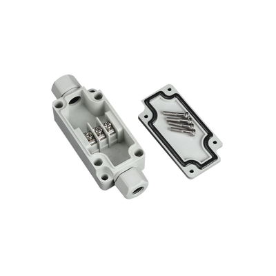 pst-pbt-3p Caja de Conexión Exterior con Terminales Intermedias para 3 Líneas (Tornillo simple). Incluye Glándulas.